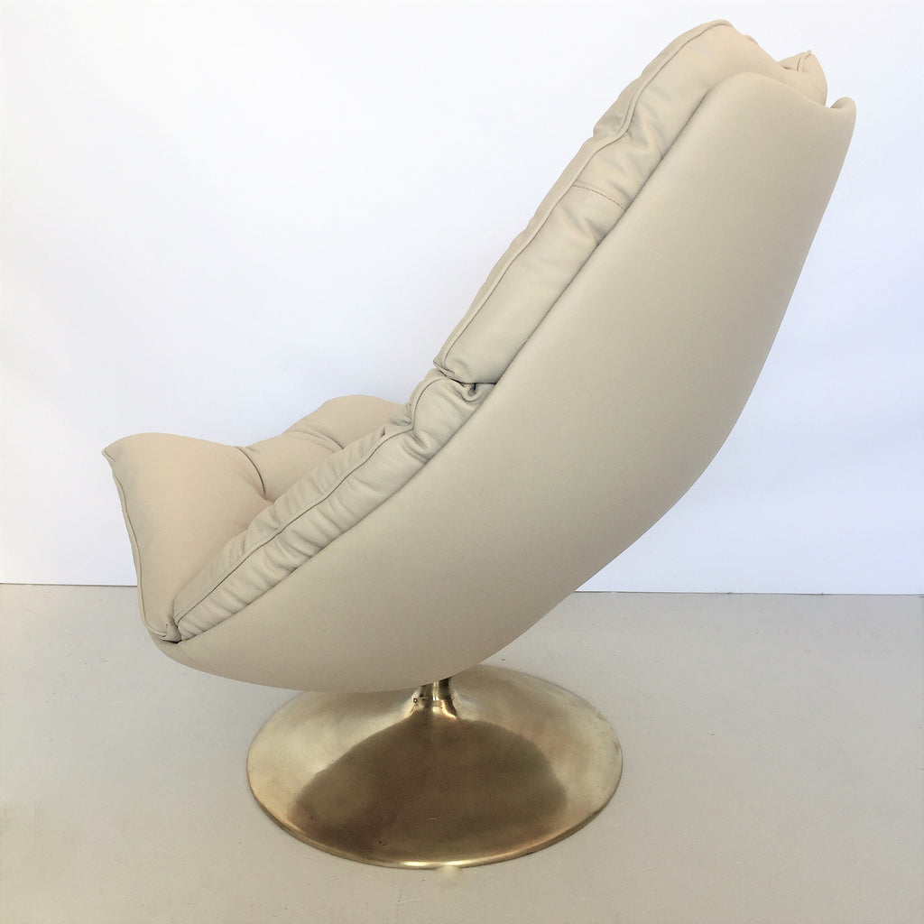 SOLD Geoffrey Harcourt Swivel Lounge Chair for Artifort F588, 1970
