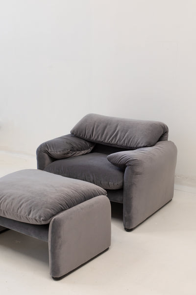 SOLD Maralunga with Ottoman by Vico Magistretti 1975